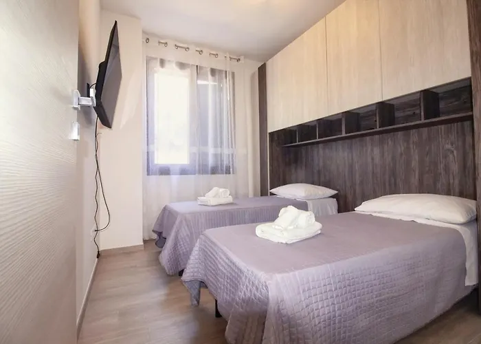 Dd House Family Apartament Cecina (Livorno)